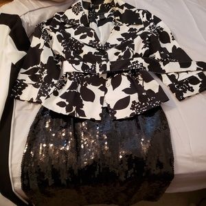 Stunning, like new Black and White blazer  w/belt